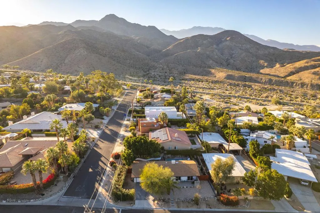 38565 Charlesworth Drive, Cathedral City, California 92234 home-pic-44